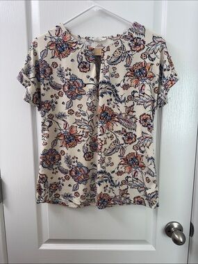 PerSeption Concept Cream Floral Keyhole Short-Sleeve Blouse